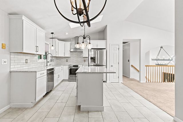 25 Butterfly Trail, Dartmouth, MA 02747