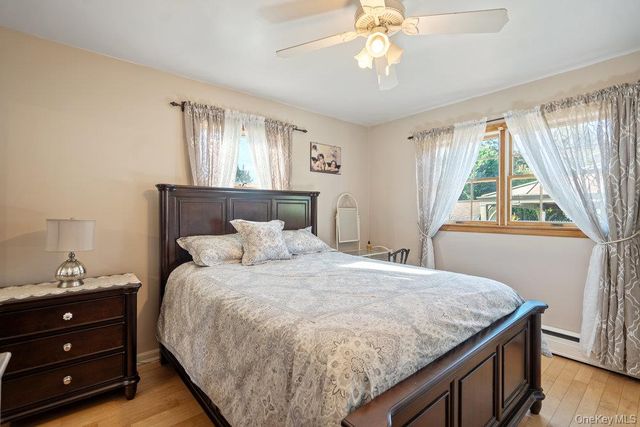 91 15th Avenue, West Babylon, NY 11704