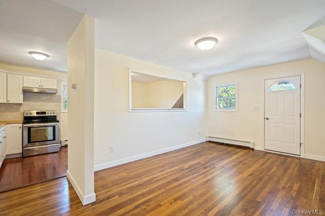 91 15th Avenue, West Babylon, NY 11704