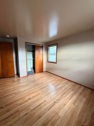 294 LEMBECK AVE, Jc, Greenville, NJ 07305