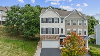 2134 Shawnee Dr, South Strabane, PA 15301