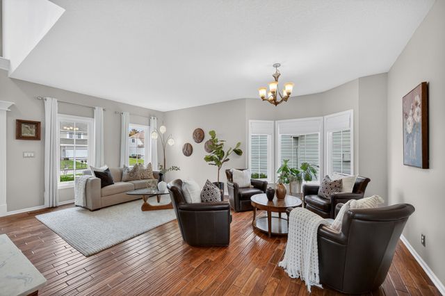 8413 Barnham Drive, Johnston, IA 50131