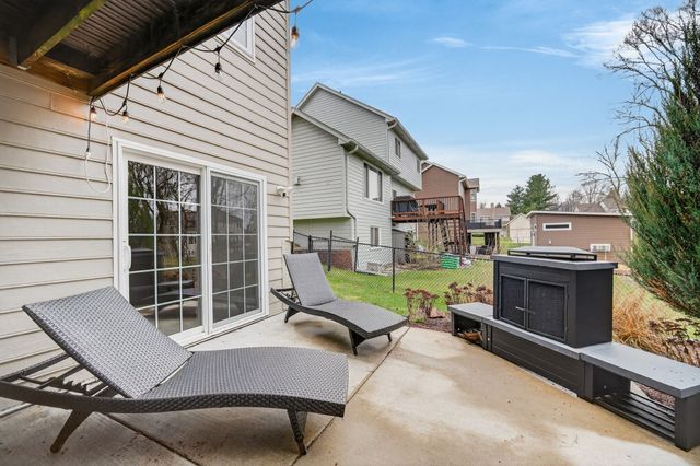 8413 Barnham Drive, Johnston, IA 50131