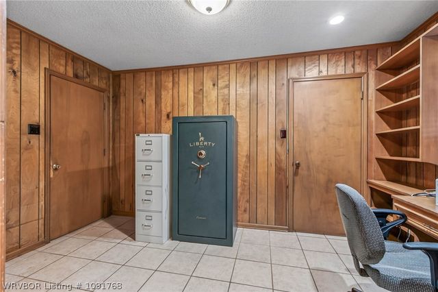 8211 Clover Drive, Fort Smith, AR 72908
