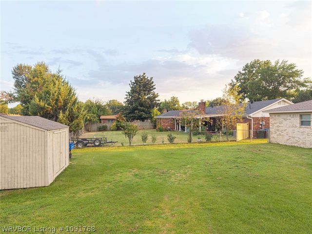 8211 Clover Drive, Fort Smith, AR 72908