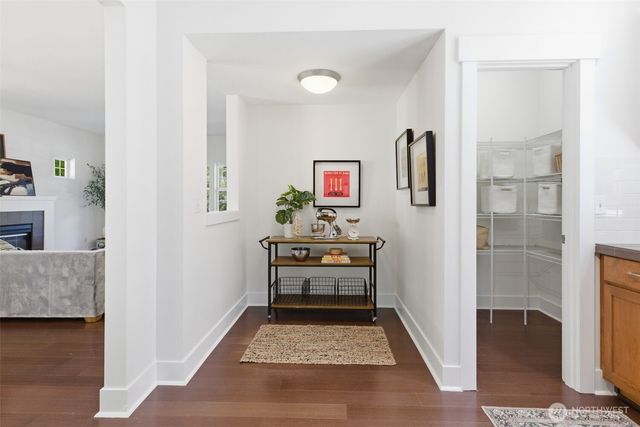 4417 28th Avenue S, Seattle, WA 98108