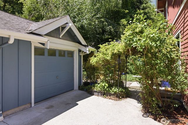 4417 28th Avenue S, Seattle, WA 98108