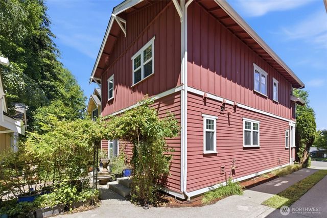 4417 28th Avenue S, Seattle, WA 98108