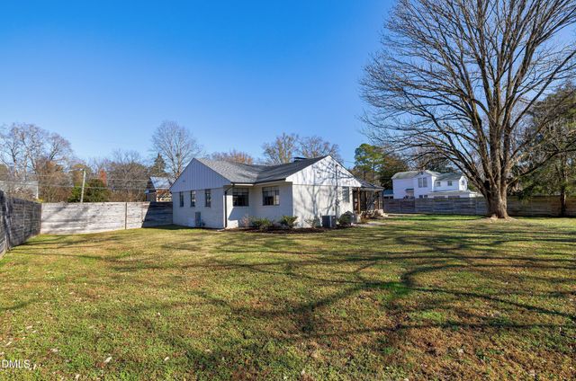 507 W Salisbury Street, Pittsboro, NC 27312