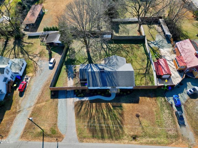 507 W Salisbury Street, Pittsboro, NC 27312