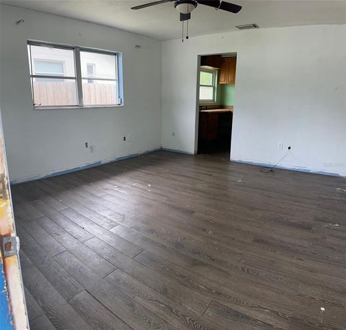 5234 9TH AVENUE N, St Petersburg, FL 33701