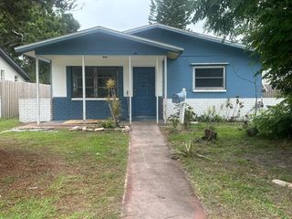 5234 9TH AVENUE N, St Petersburg, FL 33701