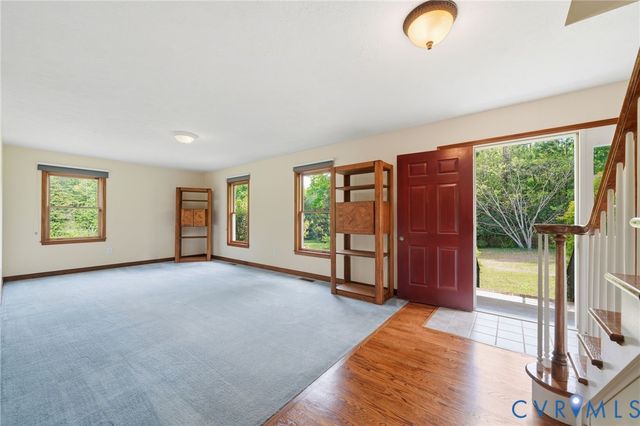 3029 Oxford Dr, Sutherland, VA 23885