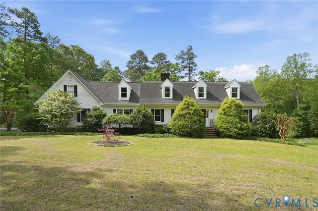 3029 Oxford Dr, Sutherland, VA 23885