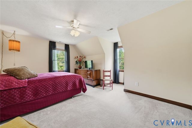3029 Oxford Dr, Sutherland, VA 23885