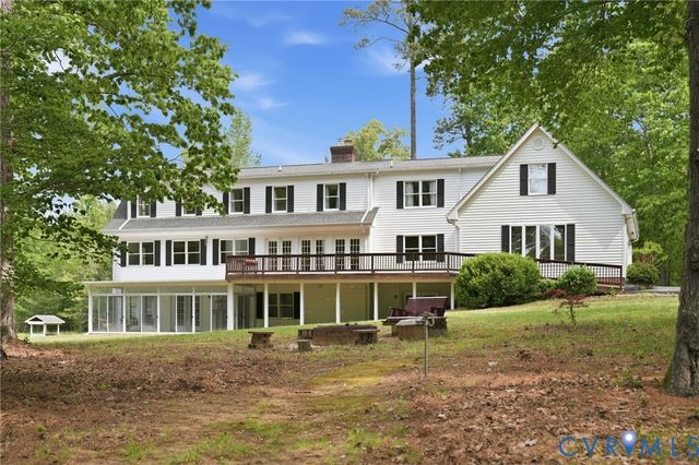 3029 Oxford Dr, Sutherland, VA 23885