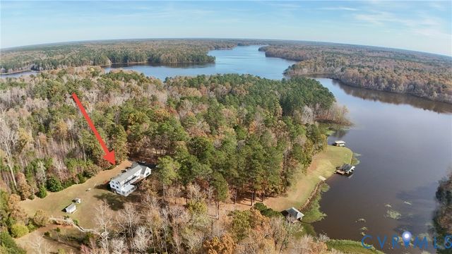 3029 Oxford Dr, Sutherland, VA 23885