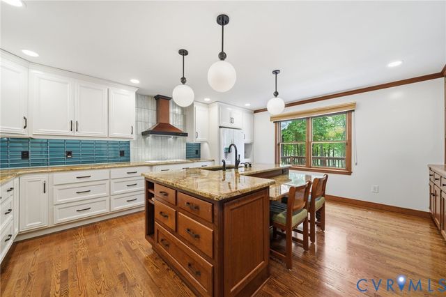 3029 Oxford Dr, Sutherland, VA 23885