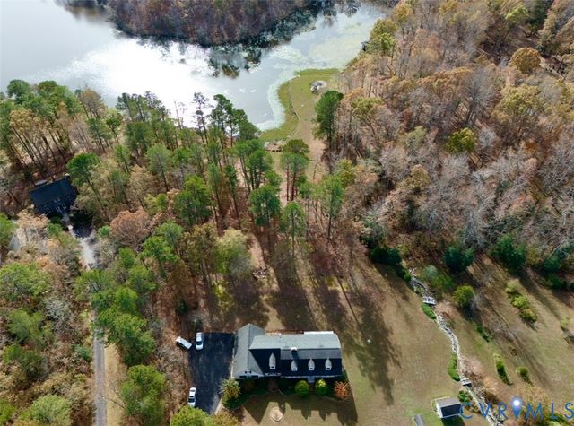 3029 Oxford Dr, Sutherland, VA 23885