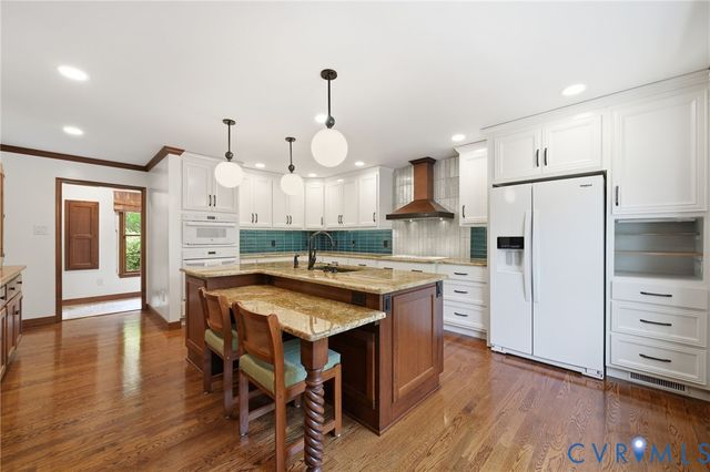 3029 Oxford Dr, Sutherland, VA 23885
