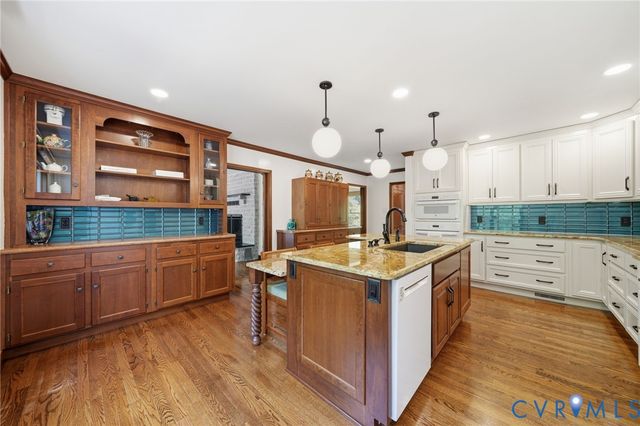 3029 Oxford Dr, Sutherland, VA 23885