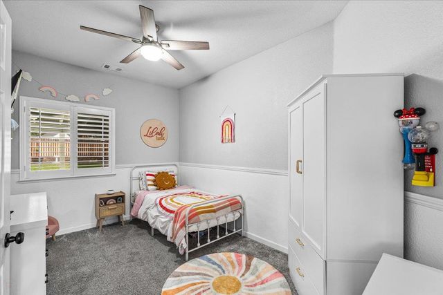 6066 Creek Bend Dr, Riverbank, CA 95367