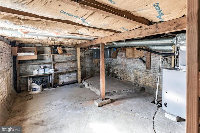 56 MAIN ST, Hancocks Bridge, NJ 08038