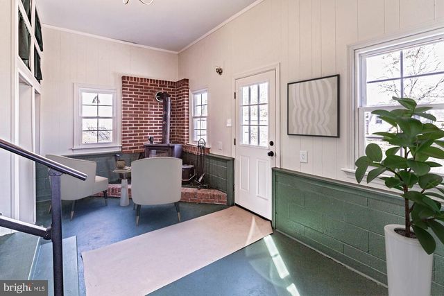 56 MAIN ST, Hancocks Bridge, NJ 08038