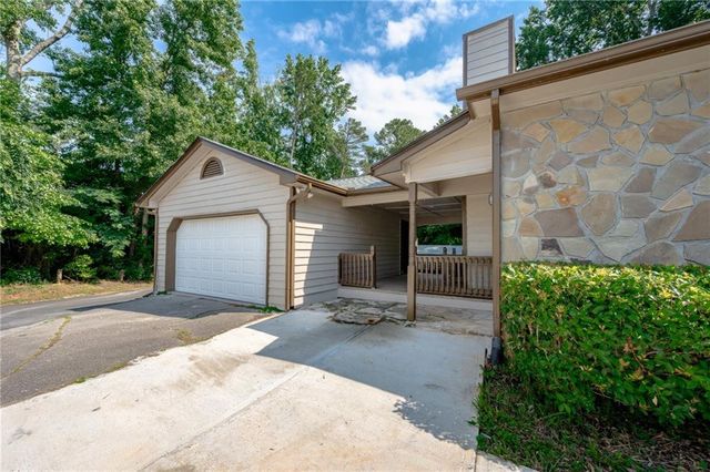 1929 Sharon Road, Cumming, GA 30041