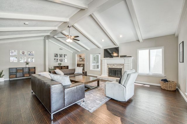 3848 W Alluvial Avenue, Fresno, CA 93711