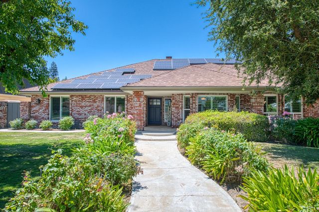 3848 W Alluvial Avenue, Fresno, CA 93711