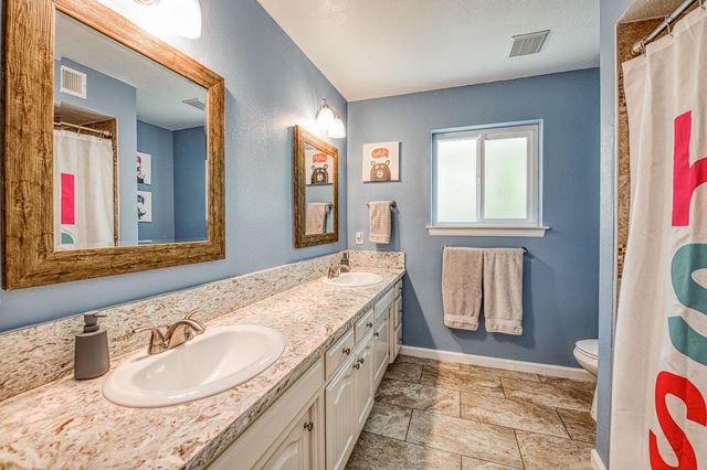 3848 W Alluvial Avenue, Fresno, CA 93711
