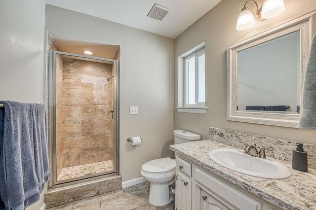 3848 W Alluvial Avenue, Fresno, CA 93711