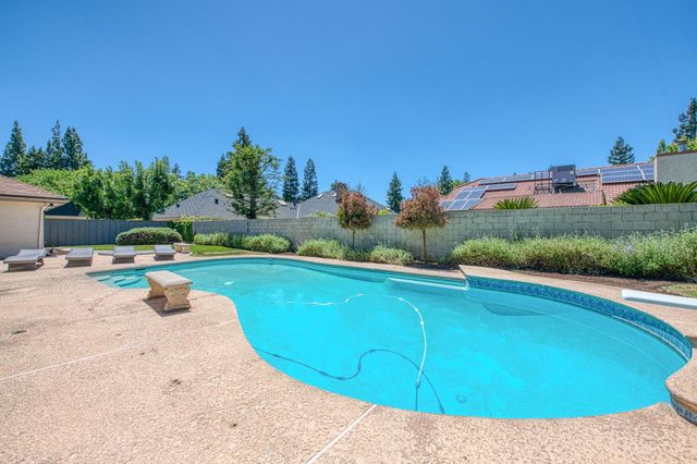 3848 W Alluvial Avenue, Fresno, CA 93711