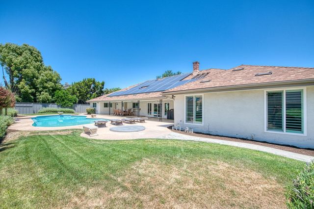 3848 W Alluvial Avenue, Fresno, CA 93711