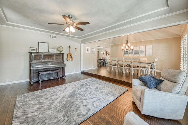3848 W Alluvial Avenue, Fresno, CA 93711