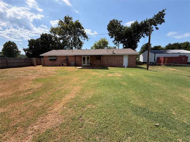 1803 S 155th West Avenue, Sand Springs, OK 74063