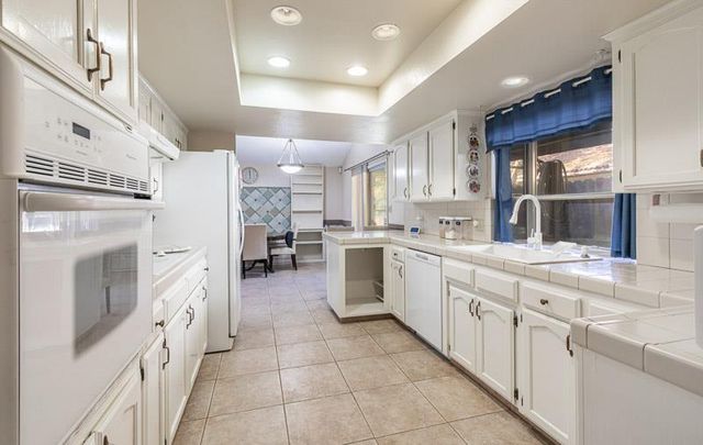 6549 N Cornelia Avenue, Fresno, CA 93722