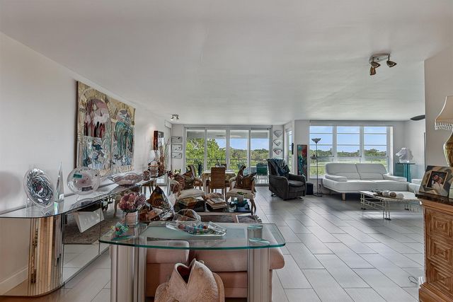 804 CYPRESS Boulevard 503, Pompano Beach, FL 33069