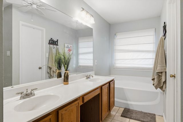 351 River Oaks Lane, Canton, TX 75103