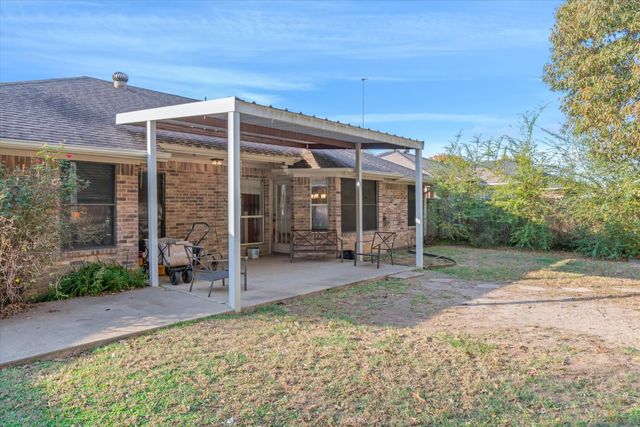 351 River Oaks Lane, Canton, TX 75103