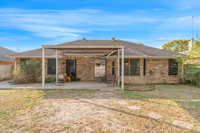 351 River Oaks Lane, Canton, TX 75103