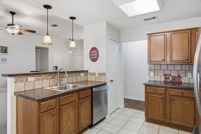 351 River Oaks Lane, Canton, TX 75103