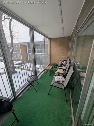 16593 Middlebelt Road 5, Livonia, MI 48154