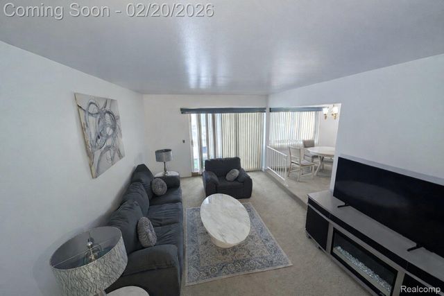 16593 Middlebelt Road 5, Livonia, MI 48154