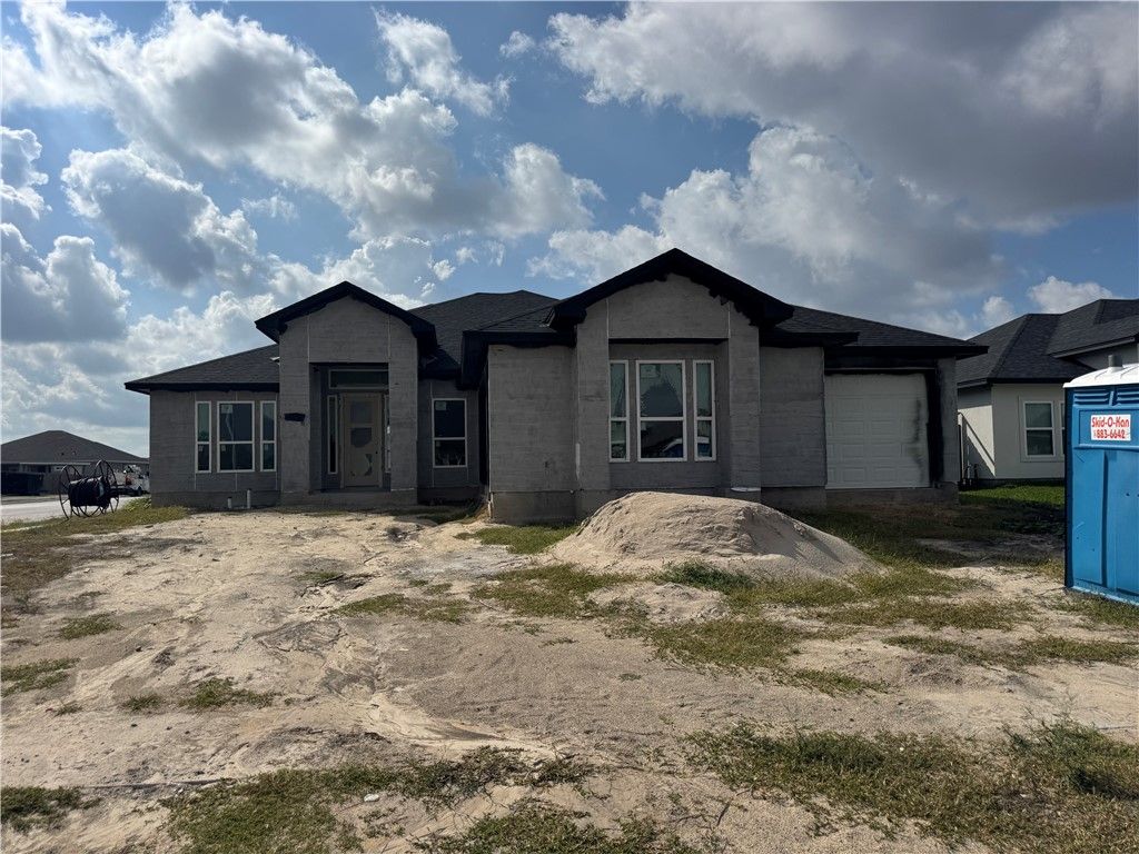 1469 Dragonstone Ct, Corpus Christi, TX 78415