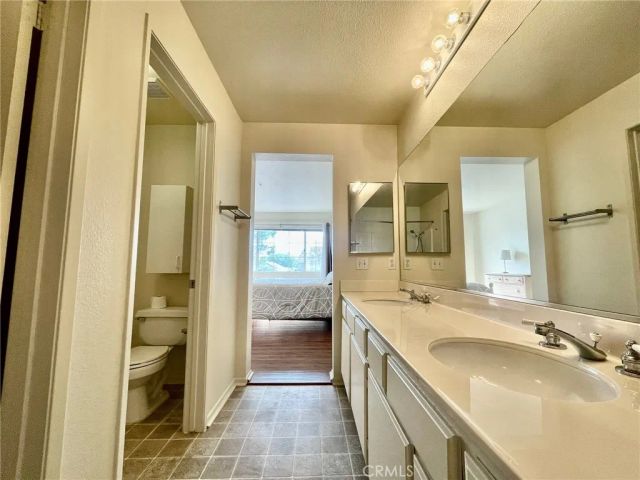 350 Via Capri 201, Corona, CA 92879