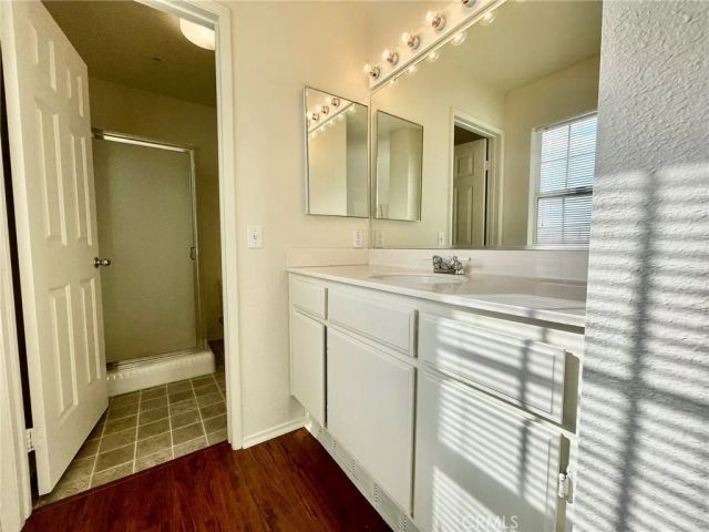 350 Via Capri 201, Corona, CA 92879