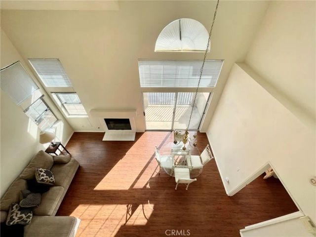 350 Via Capri 201, Corona, CA 92879