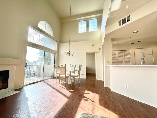 350 Via Capri 201, Corona, CA 92879